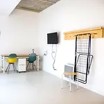 Ecla Paris 3*