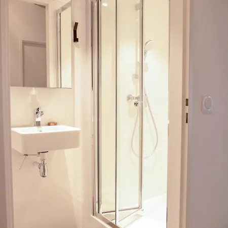 Ecla Paris Lägenhetshotell *