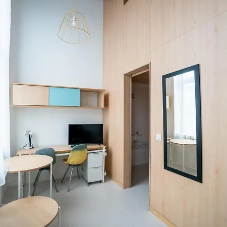 Ecla Paris 3*