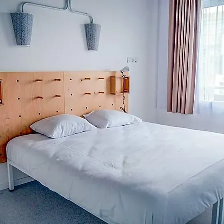 Ecla Paris Apartmanhotel 3*