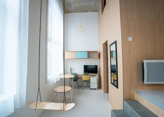 Ecla Paris